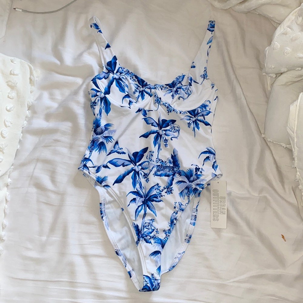 Urban outfitters 1 piece bathing suit NEVER WORN‼️